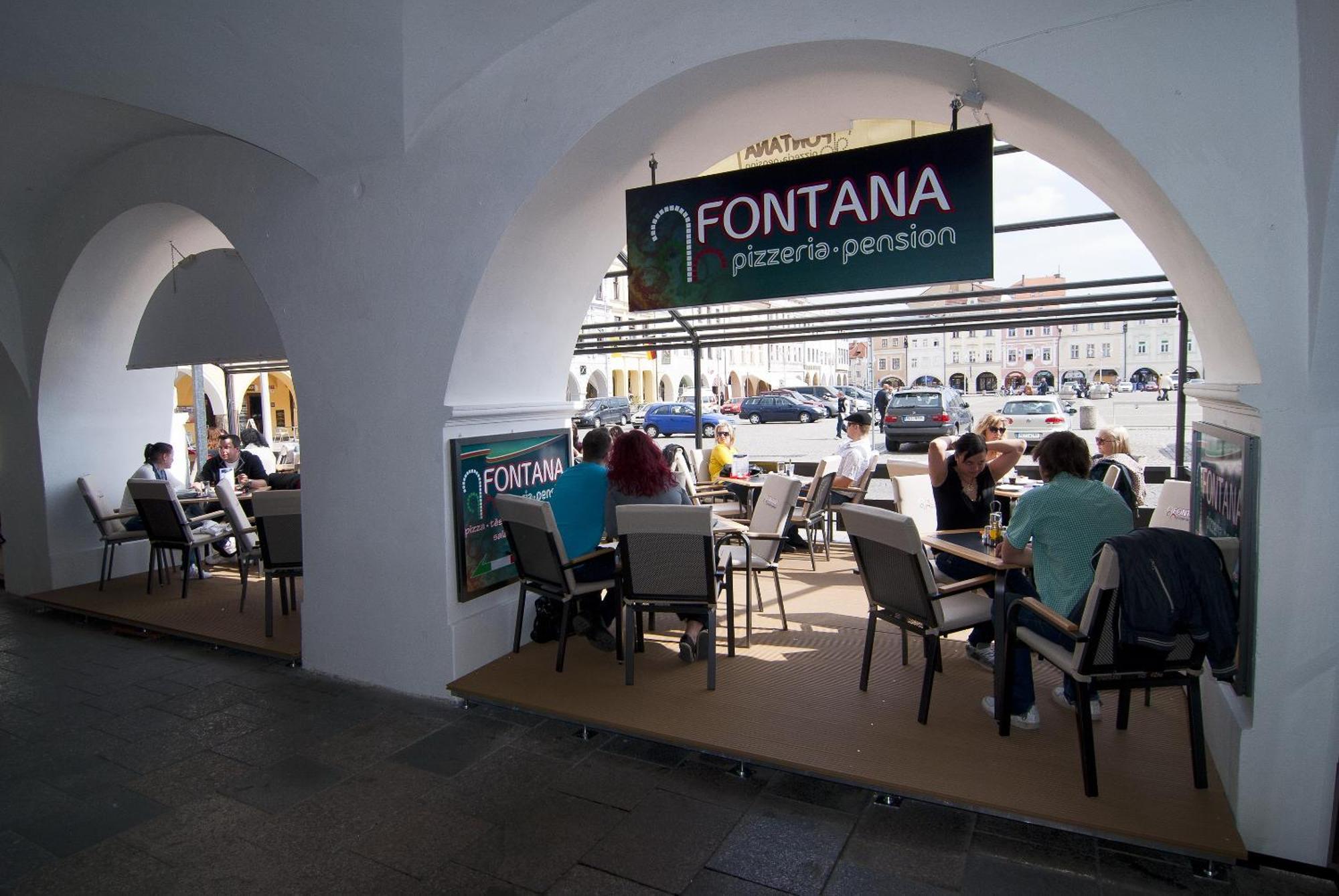 Fontana Pizzeria - Pension Ceske Budejovice Exterior photo