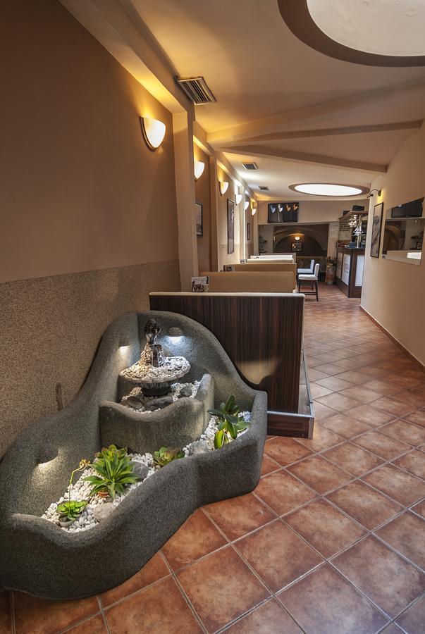 Fontana Pizzeria - Pension Ceske Budejovice Exterior photo