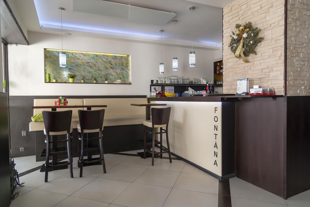 Fontana Pizzeria - Pension Ceske Budejovice Exterior photo